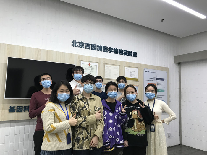合影-2_副本.jpg